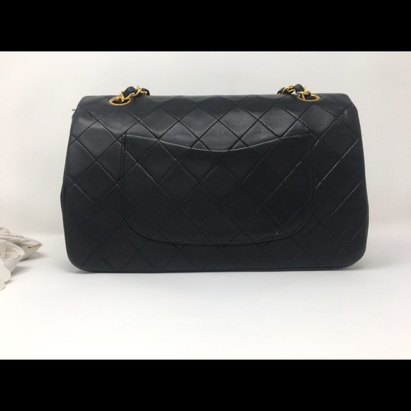 SOLD 💕Vintage Chanel Small Classic Flap - Picture 2 of 16